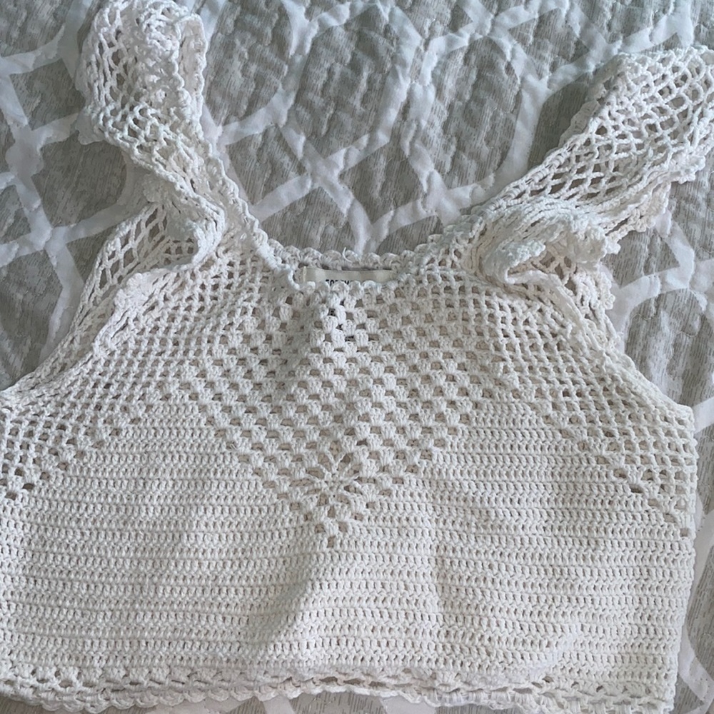 White knit top
